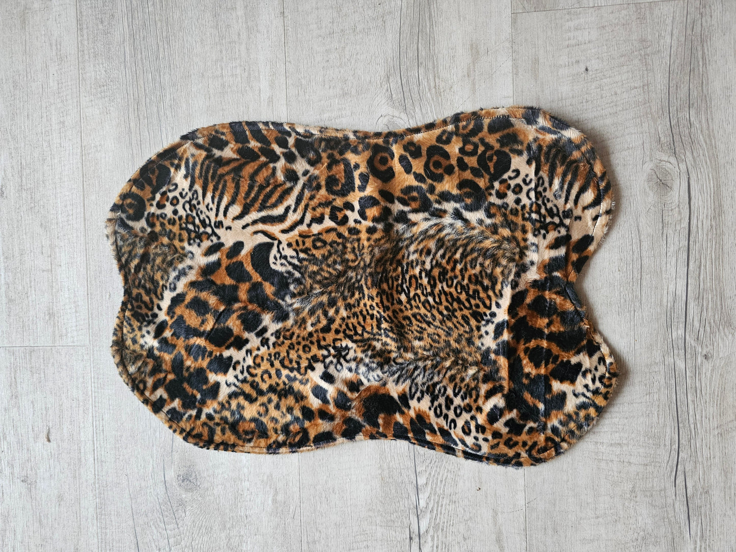 Handgemaakt kleedje Panter