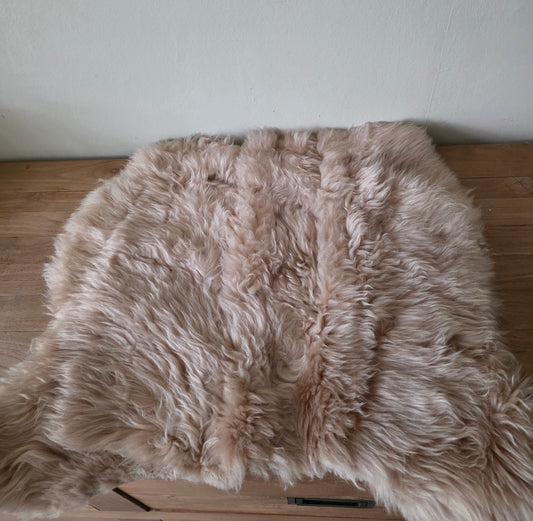 Beige schapenvacht